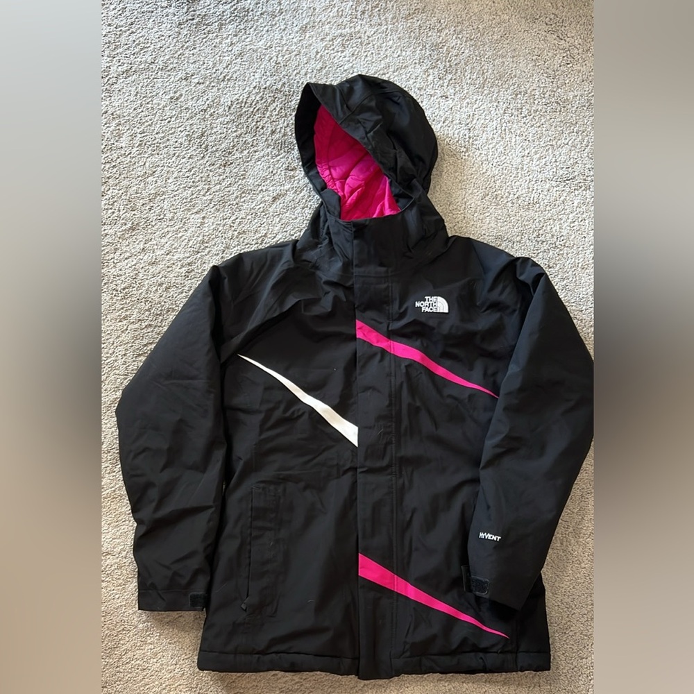 the North Face Black and Pink Heatseeker Ski Jacket Kids 14/16 Large